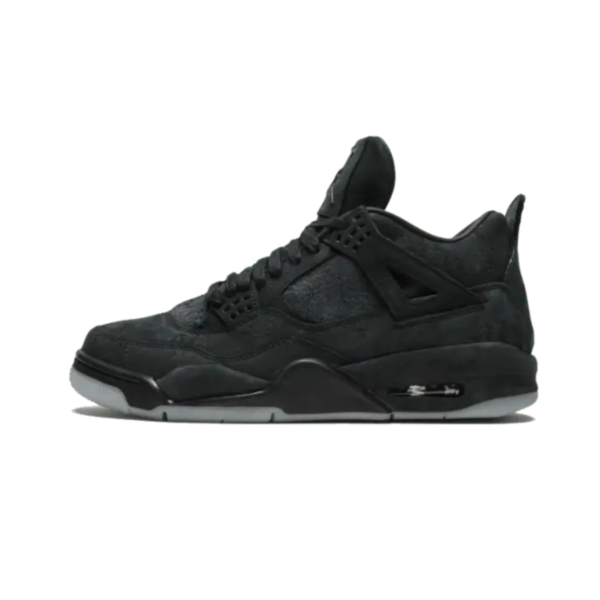 J4 - KAWS BLACK