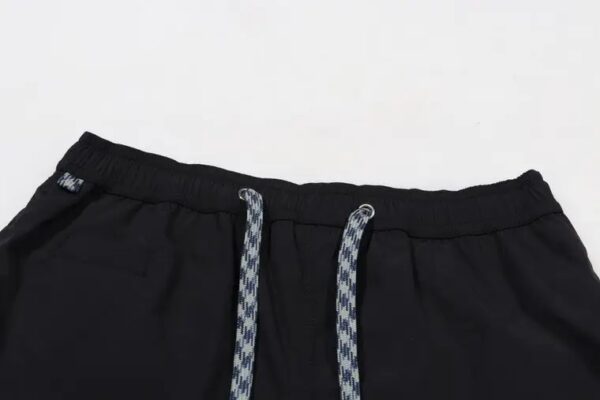 BURBERRY SHORT - Image 3