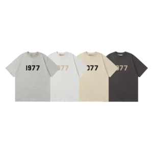 ESSENTIALS T-SHIRT