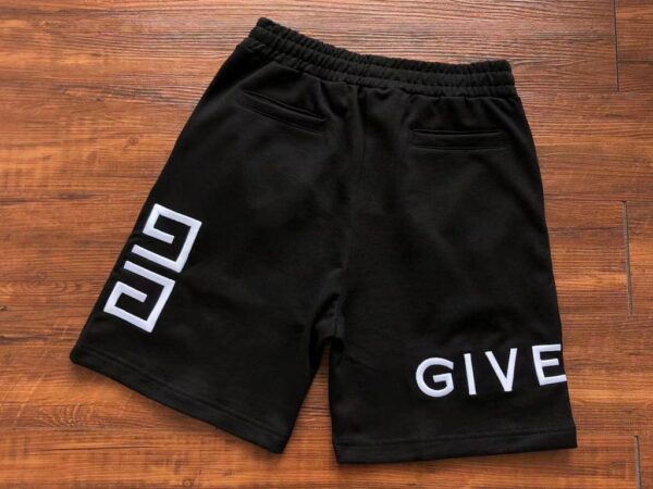 GIVENCHY SHORTS - Image 2