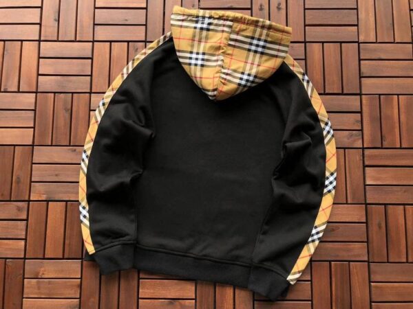 BURBERRY HOODIE - Image 2