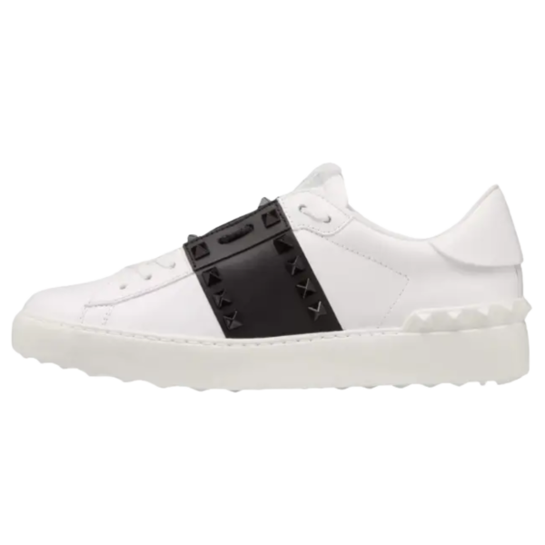 VALENTIN ROCKSTUD UNTITLED CALFSKIN