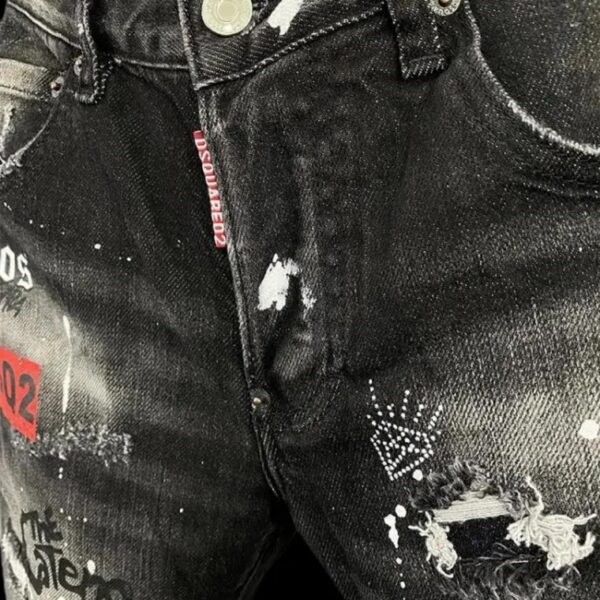 DSQUARED2 SHORTS - Image 3
