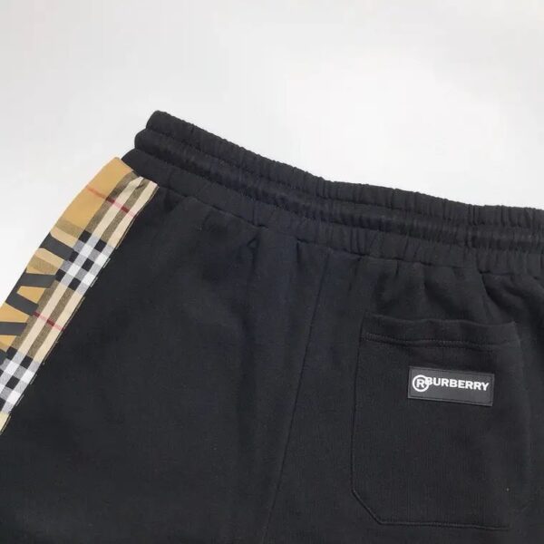 BURBERRY SHORT - Image 4