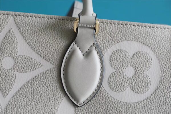 LV VUITTON BAG - Image 5