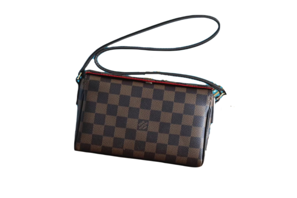 LV VUITTON BAG - Image 2