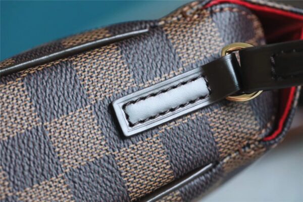 LV VUITTON BAG - Image 4