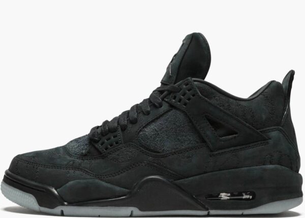 J4 - KAWS BLACK