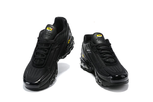 TN PLUS BLACK